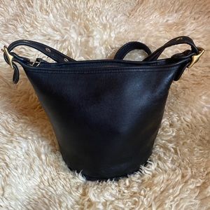 Coach Vintage Maggie small duffle 9019 - black and brass